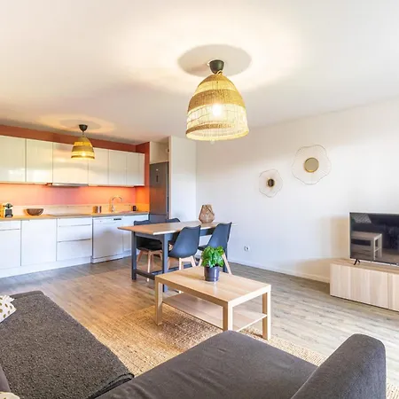 Le Diamant - Bright With Pool Apartamento *